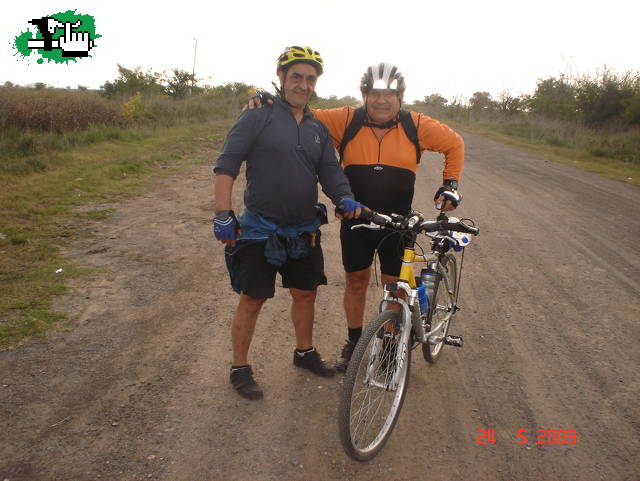 LOS 3 CHIFLADOS DEL PEDAL