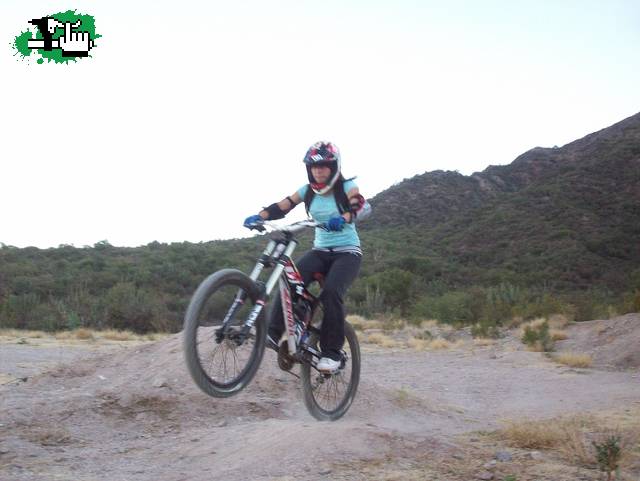 La Rioja DH / Primera Girl Haciendo DH.