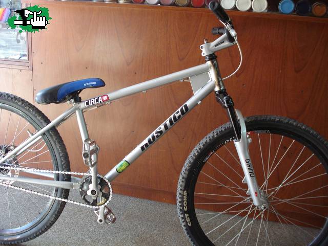 mi bike con cosas nuevas!!