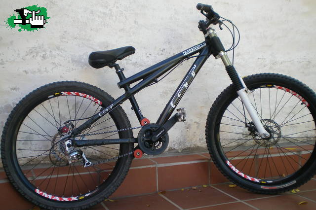 VENDO CUADRO gt chucker