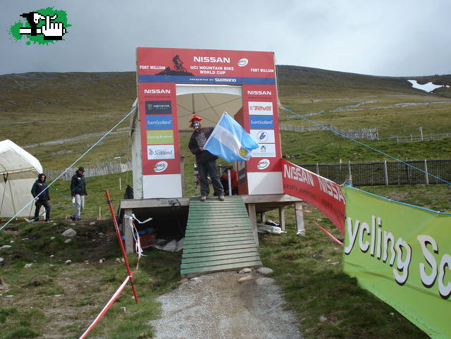 100% Argento en Fort William