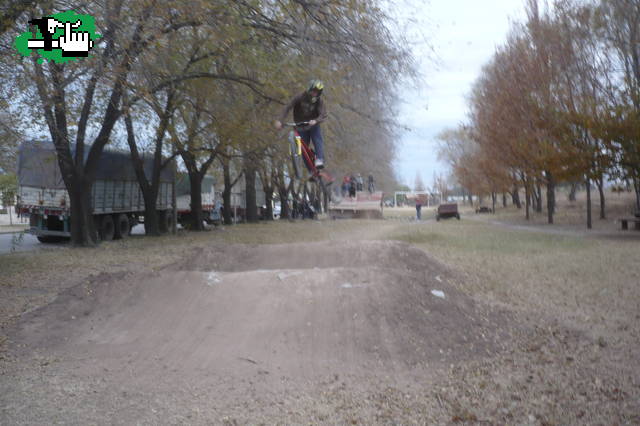 YoOO,,, No me aplaudan ya se que soy bueno ajajaj re cheto!!