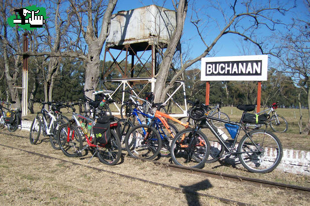 AGUILAS DEL SUR:  BIKE-ASADO