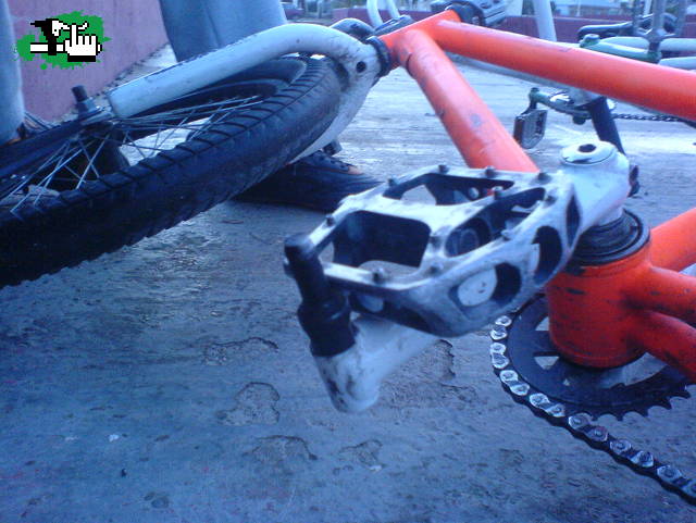 PARTI EJE DEL PEDAL