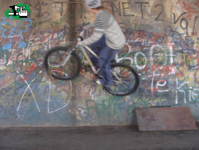 Wall ride