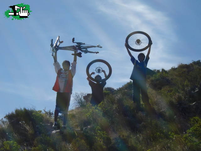 subiendo a la cruz..en partes