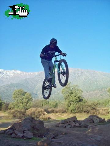 un poquito de DH y dirt en chile 