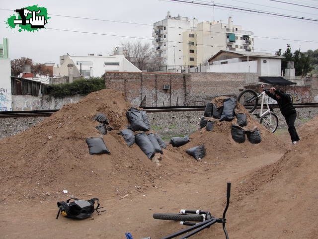 cardoso dirts... ya le falta puco