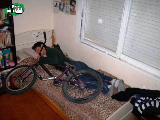 durmiendo con mi chica XD
