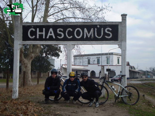 Los 3 chiflados del Pedal: Chascomus x caminos rurales