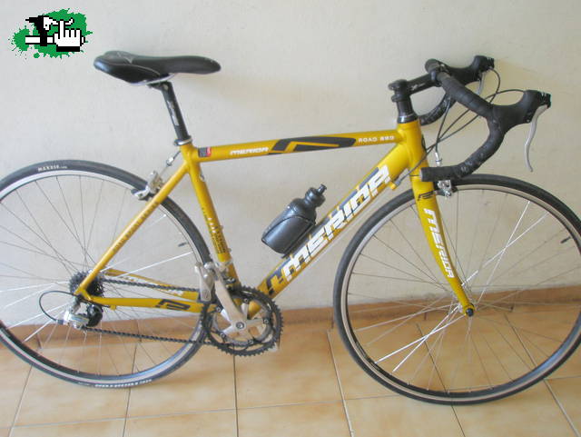 Vendo Merida road 880 $2000