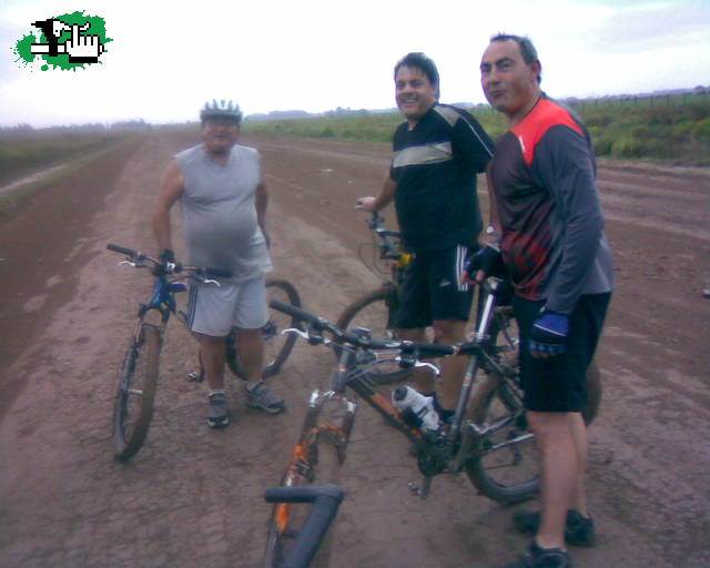 hasta aca llegamos!!!!! mucho barro