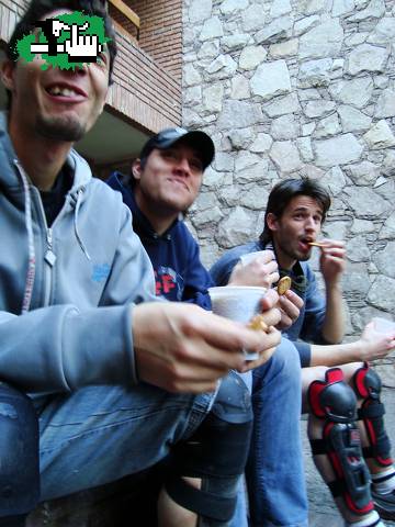 mini DH. pepsi y pepas...