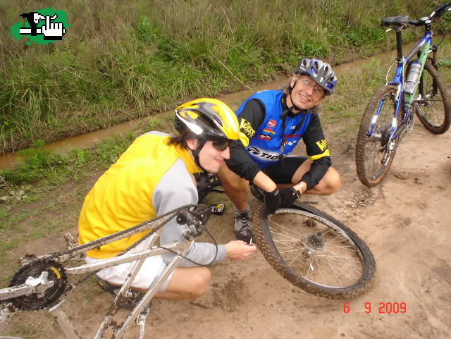 LOS 3 CHIFLADOS DEL PEDAL