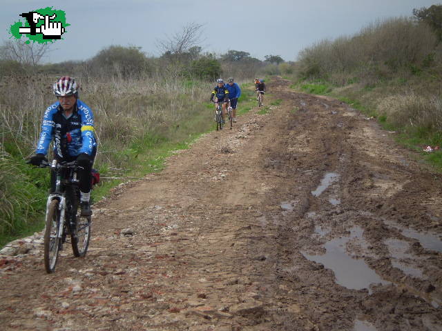 LOS 3 CHIFLADOS DEL PEDAL: BARRO EN PEREYRA Y SELVA DE HUDSON