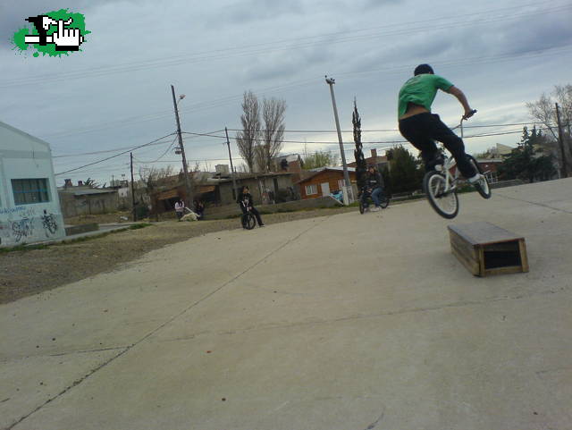 VOLANDO CAJON DE 180
