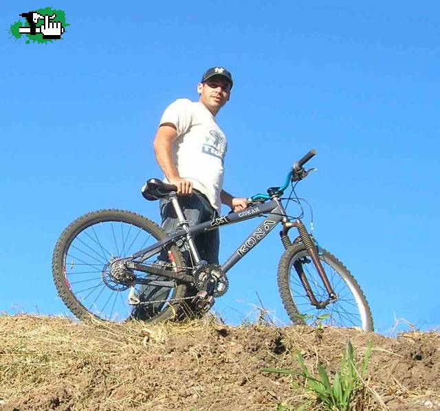 Posando para la foto de BTT