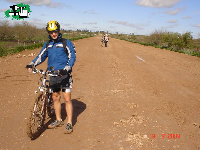 LOS 3 CHIFLADOS DEL PEDAL ( HUDSON .SELVA MARGINAL)
