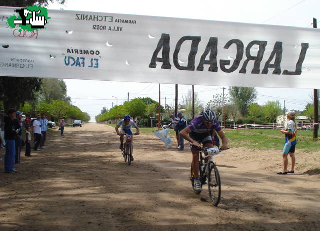 METI EL PRIMERO EN VILLA ROSSI