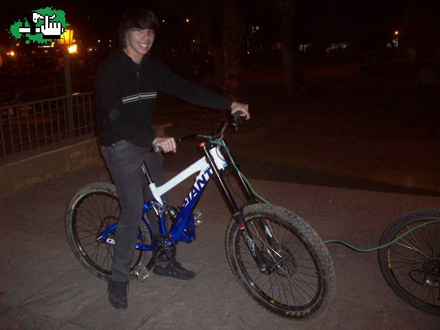 Mi amigo Gustavo C. con su Giant Glory.