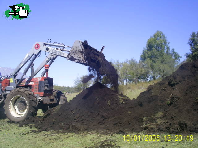 haciendo el salto Dirt en El Bolson...