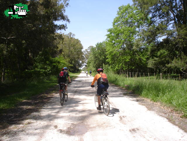 LOS 3 CHIFLADOS DEL PEDAL ( MAS ALLA DE PUNTA INDIO )