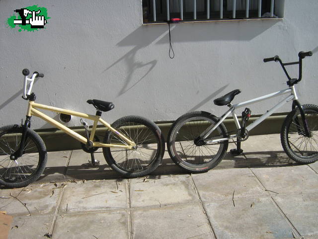 AYUDA CHE!