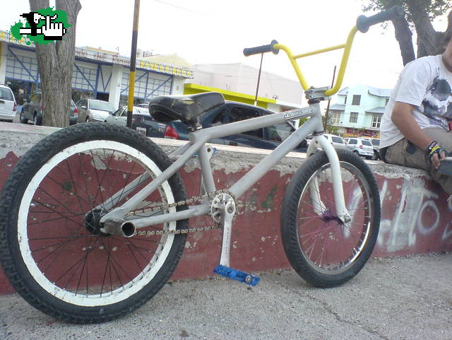 MY BIKEEEEE