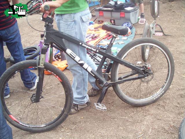 dirt contest embalse