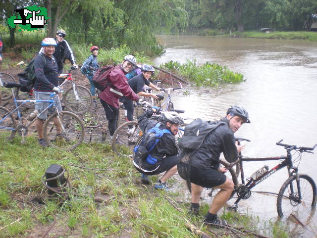 LAVADERO DE BICIS BIKE&TREK EN CORAZON DEL DELTA