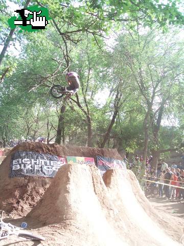 dirt contest embalse