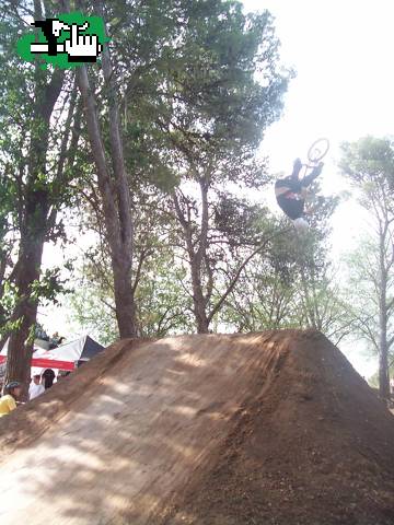 dirt contest embalse