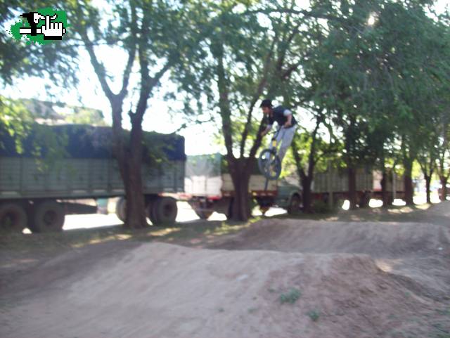 saltando!opinen...