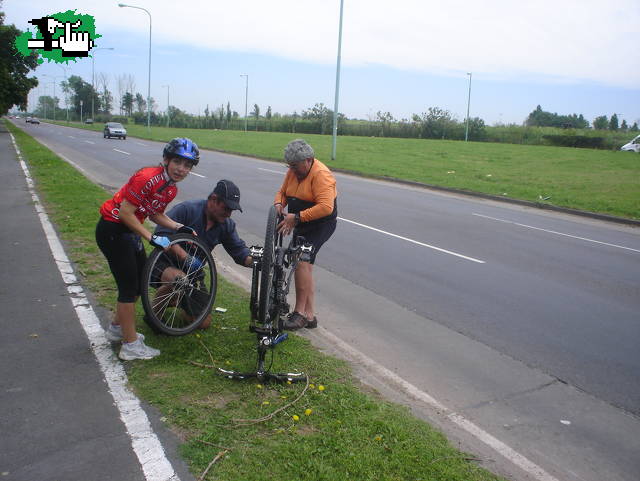 LOS 3 CHIFLADOS DEL PEDAL (LANUS-OLIVOS)