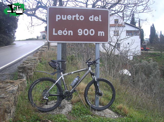 PUERTO DEL LEON 