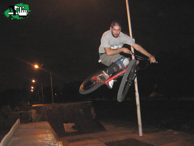 TABLE TOPE