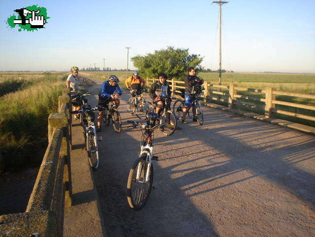 LOS 3 CHIFLADOS DEL PEDAL-NOCTURNA 02-01-10