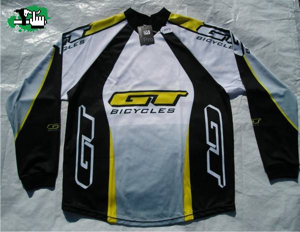 Con el traje qe uusare :D qe opinan