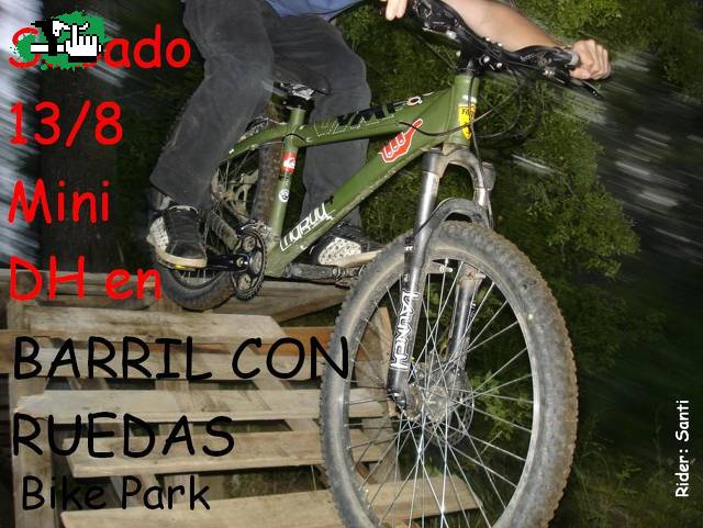 Carrera Mini DH en Barril con Ruedas Bike Park