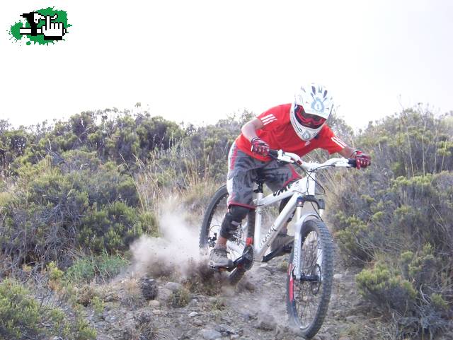 dh esquel