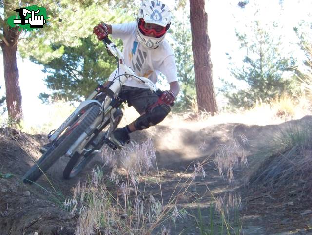 dh esquel