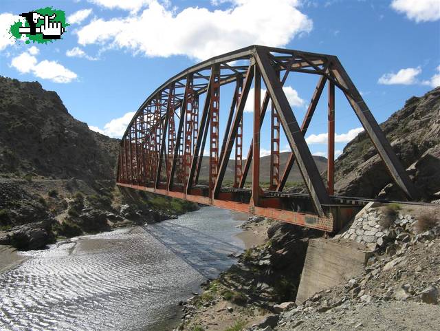Puente trochita sobre Río Chico