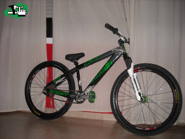 Mi bike con algunos cambios