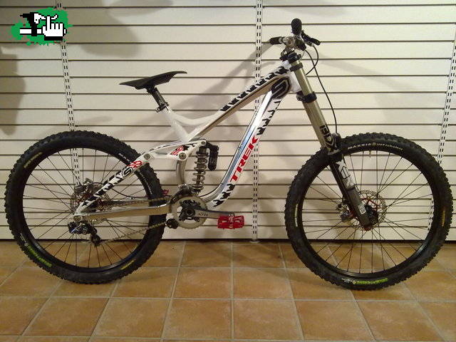 La bici de descenso más liviana del mundo??