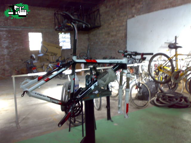 aca le dejo anas fotitos de la 8500 semi armada