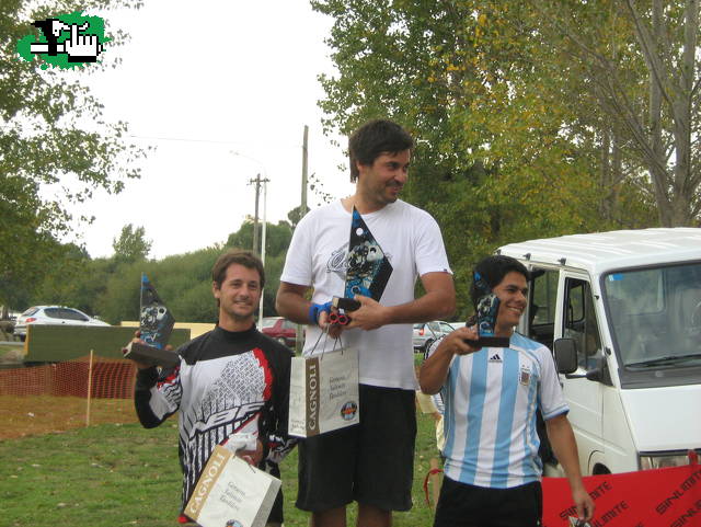 Podio promocionales CNF 2010