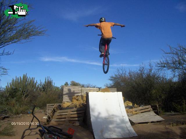 No hand
