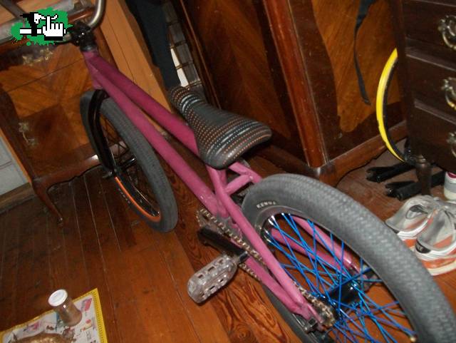 mi bike soy de montevideo(uruguay) y me la arme toda ahi en argentina...