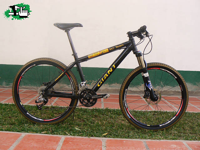 GIANT XTC FOX SRAM
