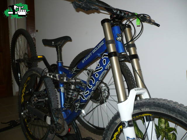 stinky deluxe 06